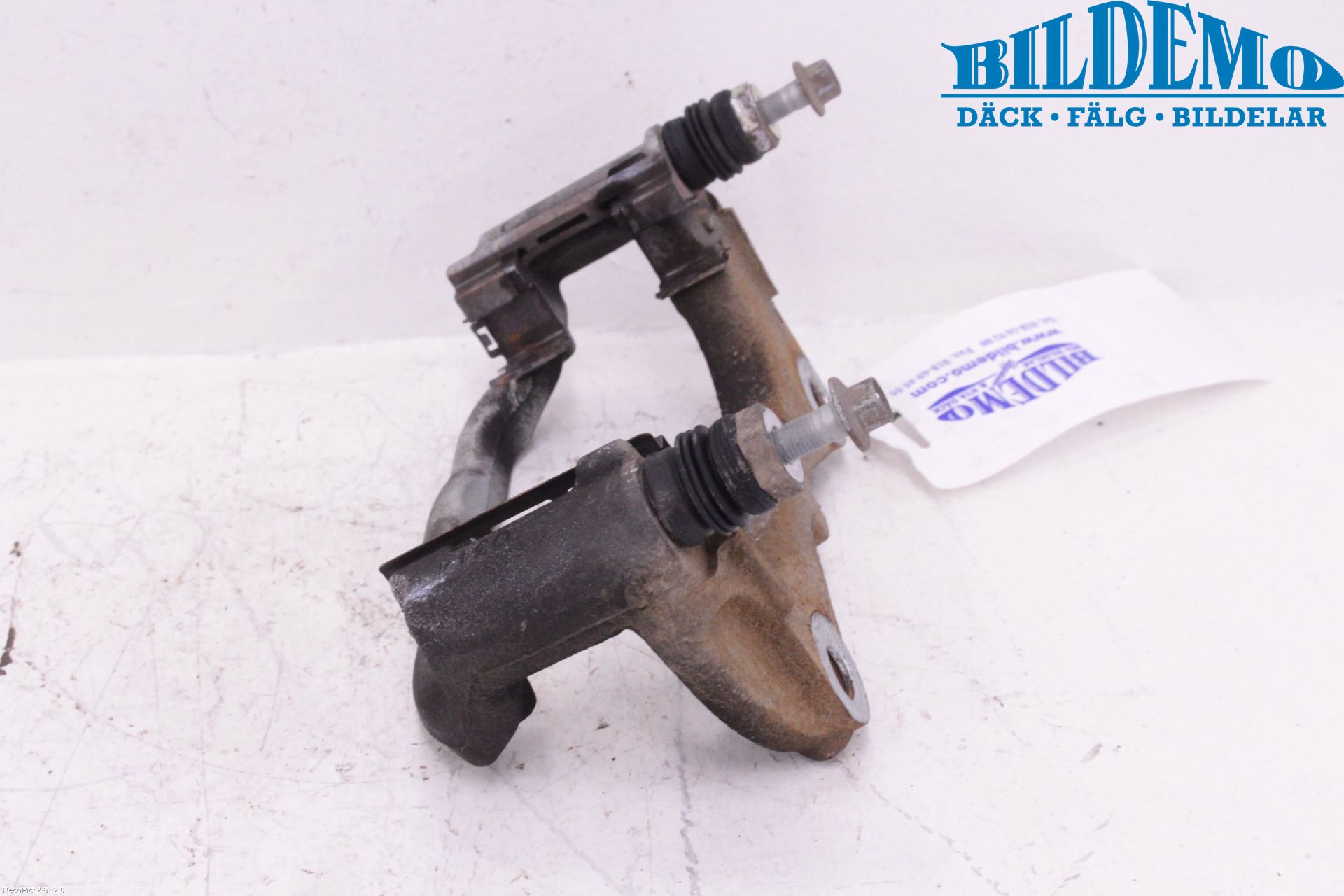 Opel MOKKA 13-20 Bromsokshållare