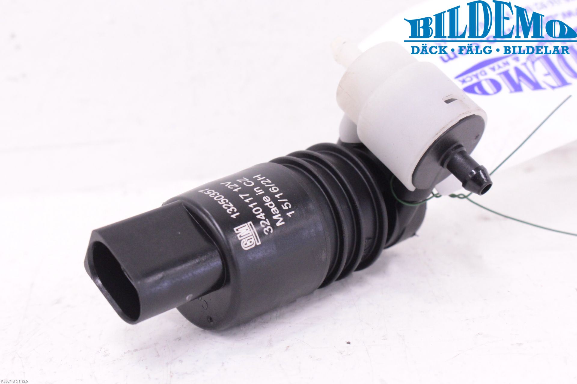 Opel CORSA E 15-19 Spolarpump Vindruta