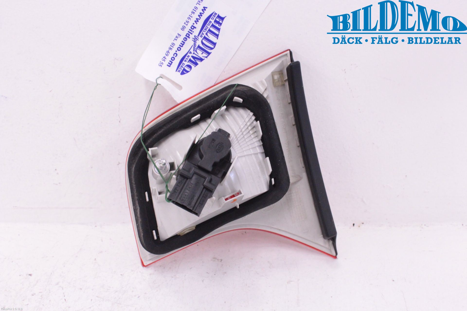 Audi A4/S4 05-07 Bakljus Lucka Vä