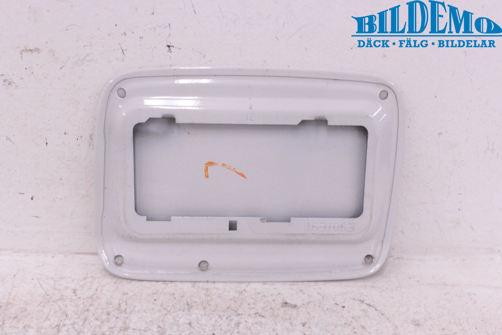 BMW 3 E90/91 SED/TOU 05-12 Tanklucka