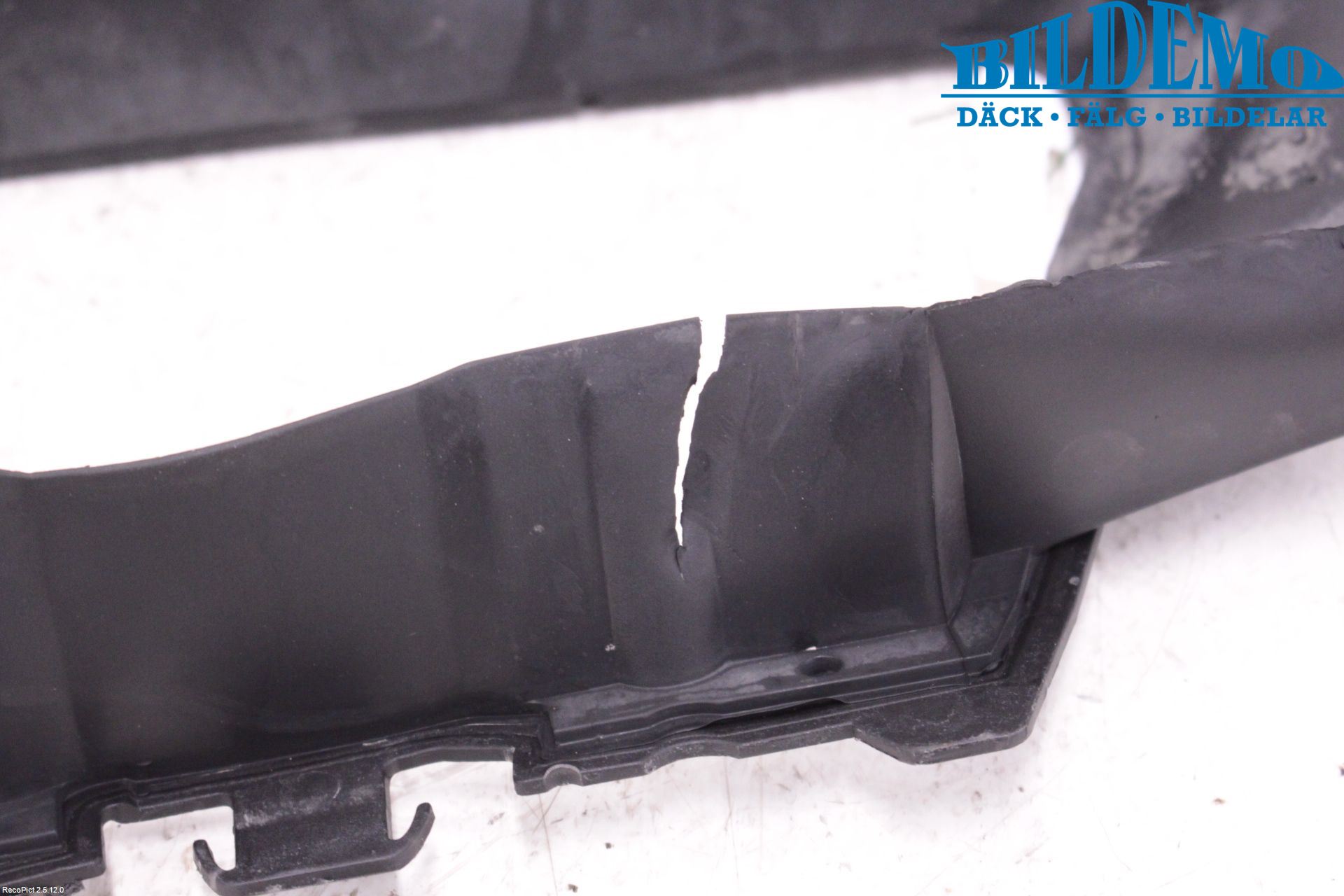 Volvo XC70 05-07 Deflektor Plåt-Plast Kylning