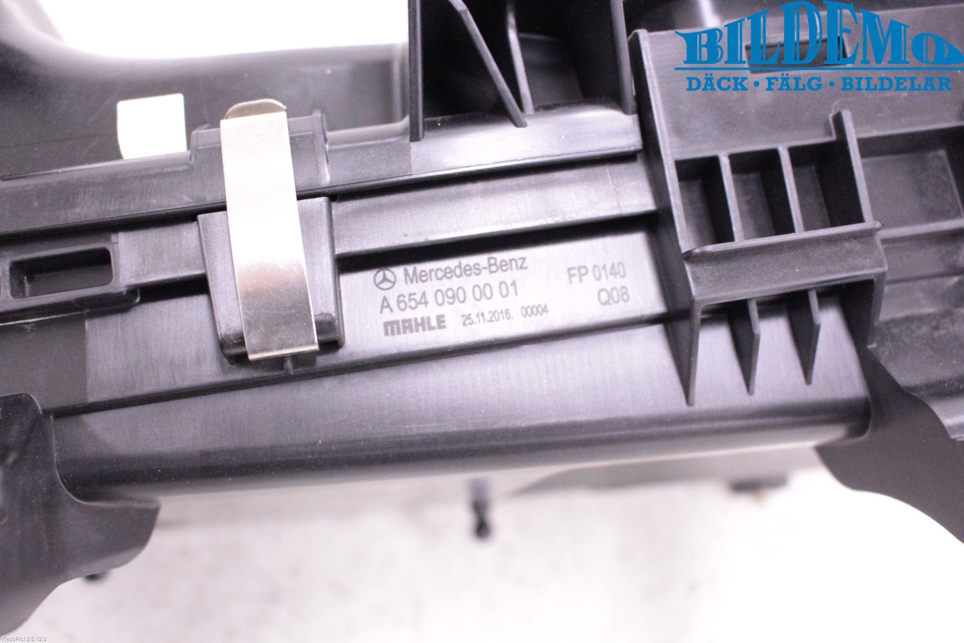 Mercedes-Benz MB E-KLASS (W213) 16-23 Luftrenare