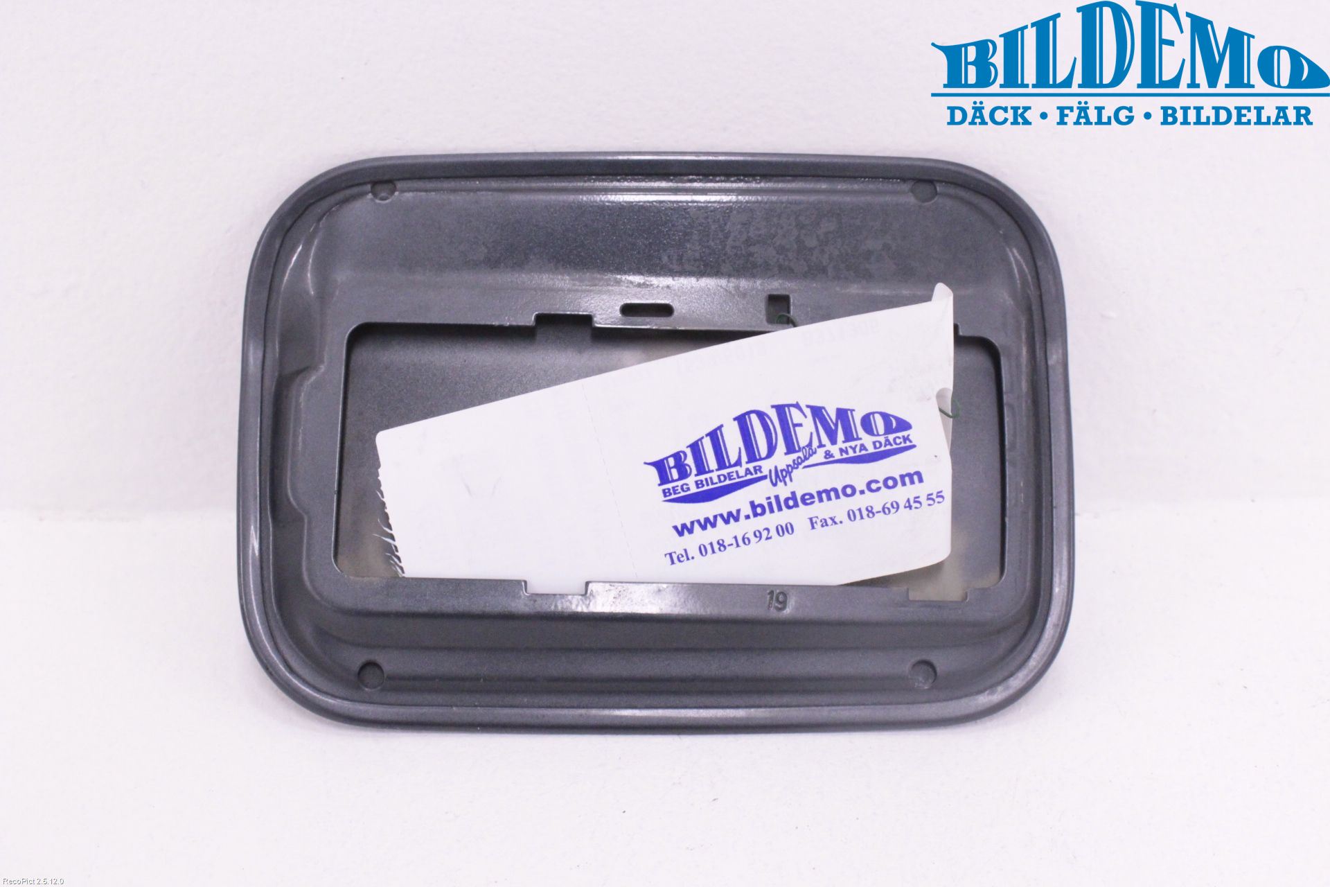 BMW 5 E60/61 Sed/Tou 02-10 Tanklucka