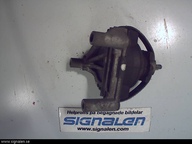 Saab 9-5     06-10 Motorkudde