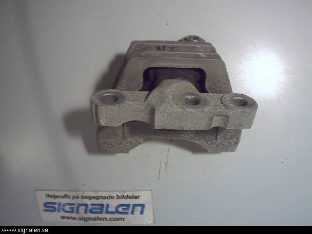 Saab 9-3 VER 2 Motorfäste