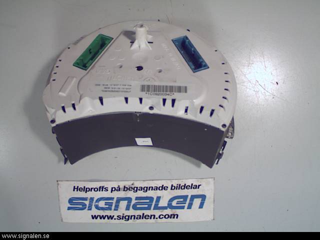 Volkswagen VW BEETLE 98-10 Instrument Komb