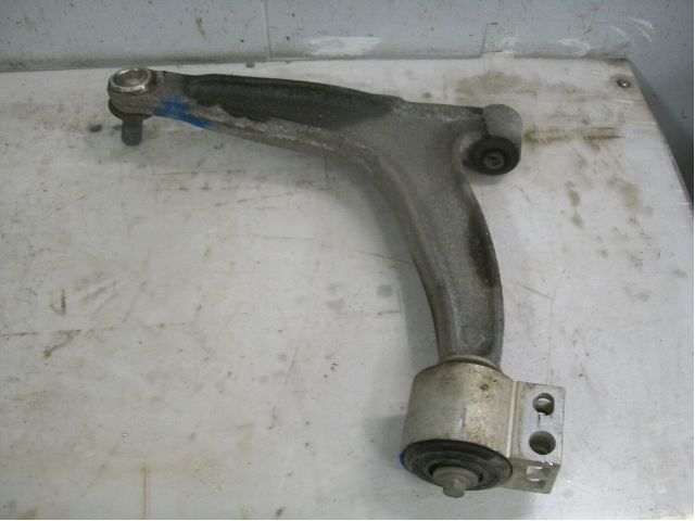 Saab 9-3 VER2/VER3 08-15 Bärarm Fram Undre Hö