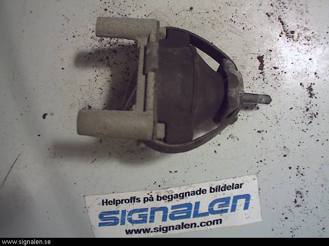 Saab 9-5     06-10 Motorkudde