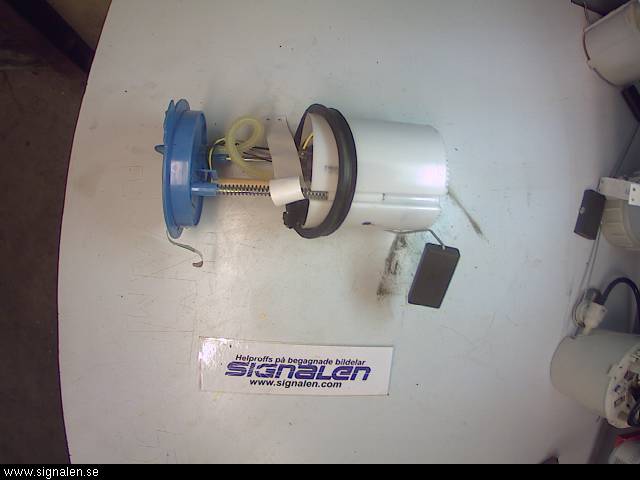 Volkswagen VW GOLF VI 09-13 Bränslepump El