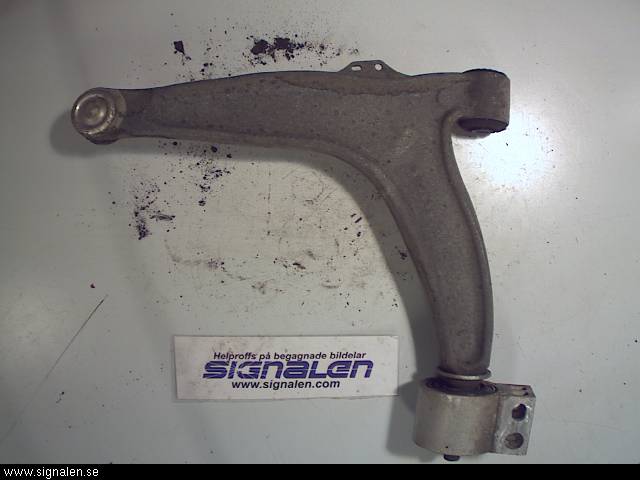 Saab 9-3 VER 2 Bärarm Fram Undre Hö