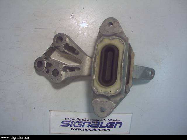 Opel ASTRA J 10-15 Motorfäste