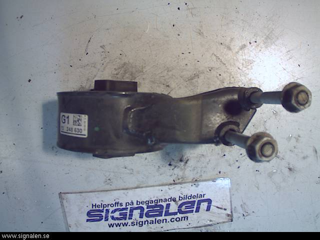 Opel ASTRA J 10-15 Motorfäste