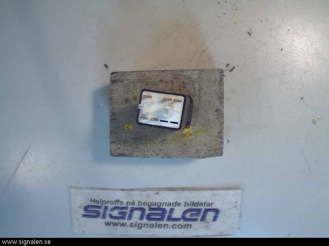 Saab 9-5     06-10 Strömställare Övrigt