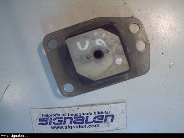 Saab 9-5     06-10 Motorkudde