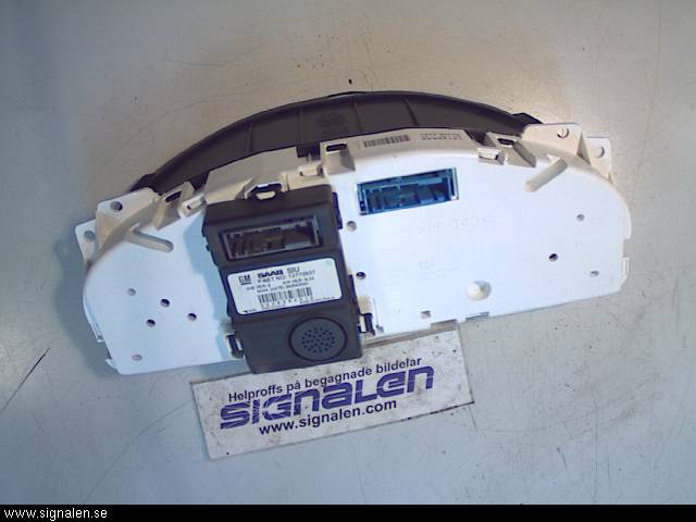 Saab 9-5     06-10 Instrument Komb