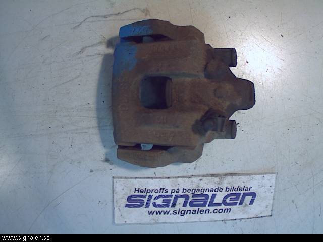 Saab 9-5     06-10 Bromsok Fram Höger