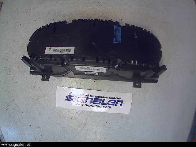 Volkswagen VW PASSAT 05-11 Instrument Komb