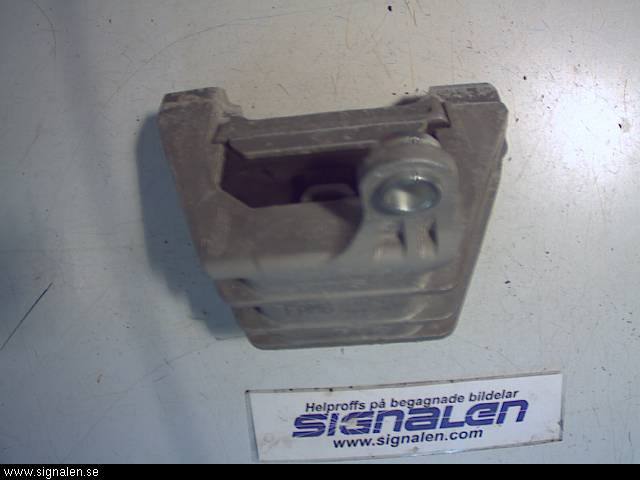 Saab 9-3 VER2/VER3 08-15 Motorfäste