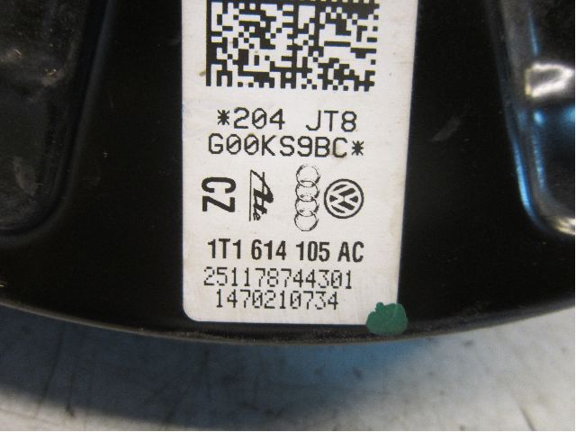 Volkswagen VW CADDY      04-10 Bromsservo