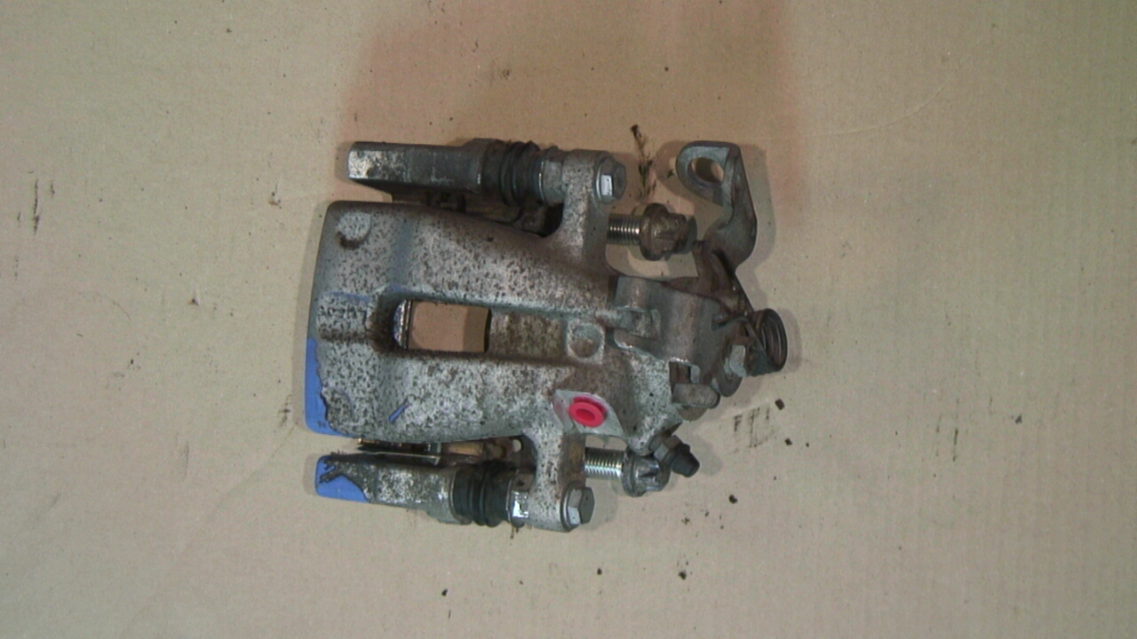 Opel MERIVA B 10-17 Bromsok Bak Höger