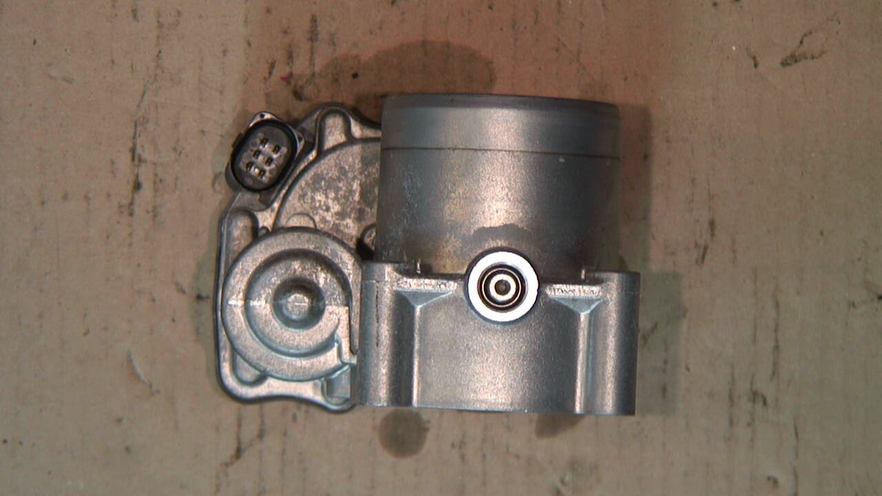 Volkswagen VW POLO 10-17 Injspjällhus
