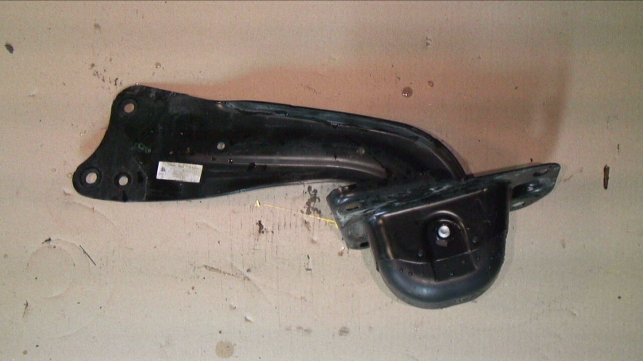 Audi A3/S3 05-13 Bärarm Bak Höger