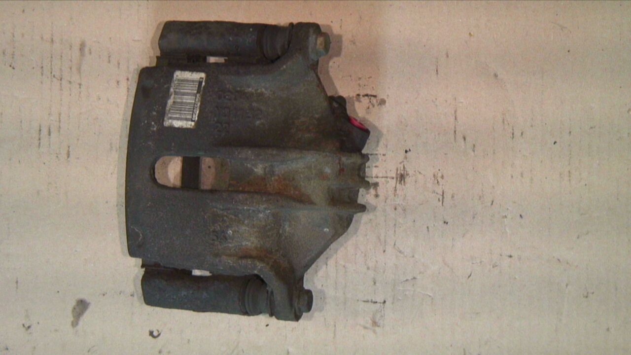 Citroen BERLINGO  03-07 Bromsok Fram Höger