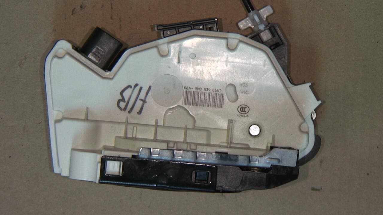 Skoda FABIA 07-14 Låskista-Dörrlås