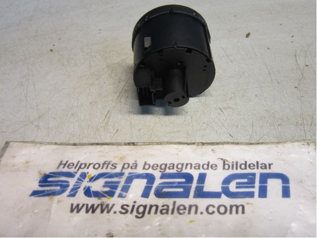 Volkswagen VW PASSAT 11-14 Strömställare Ljus