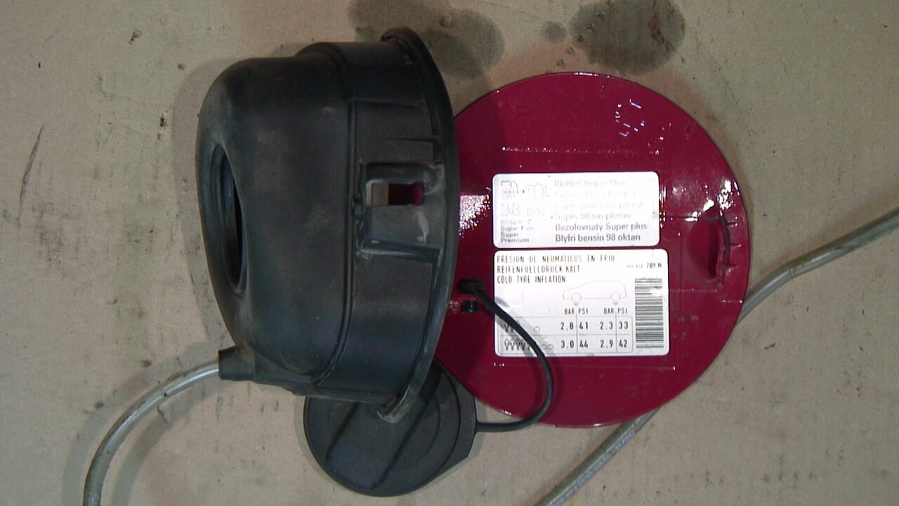 Seat LEON 06-12 Tanklucka