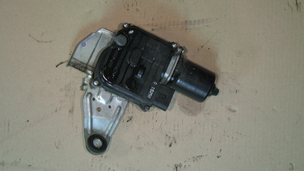 Volkswagen VW PASSAT 11-14 Torkarmotor Vindruta