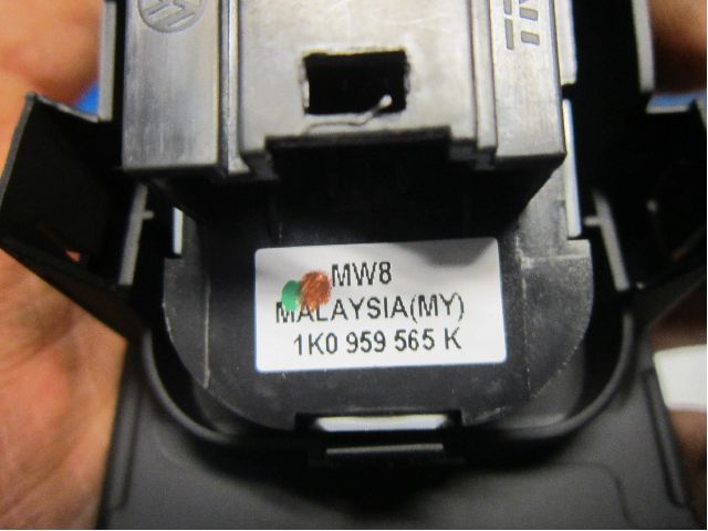 Volkswagen VW PASSAT 11-14 Strömställare Elhiss