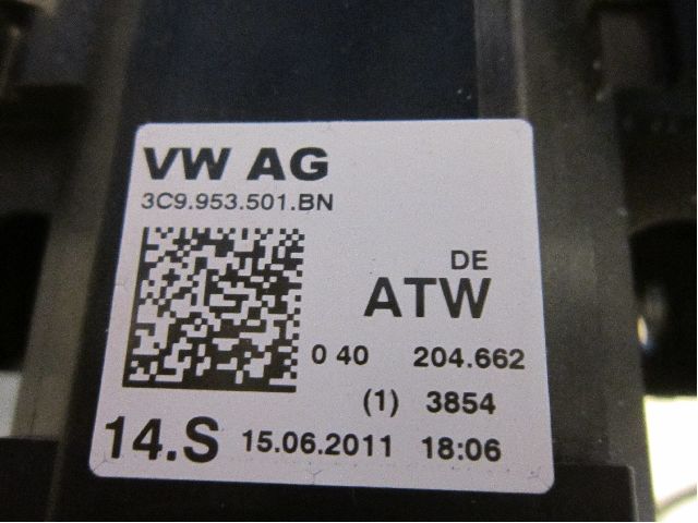 Volkswagen VW PASSAT 11-14 Spakcentral