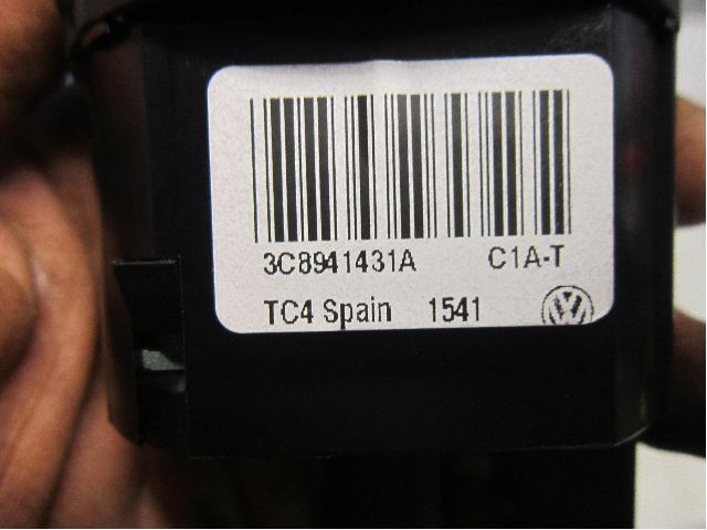 Volkswagen VW PASSAT 11-14 Strömställare Ljus