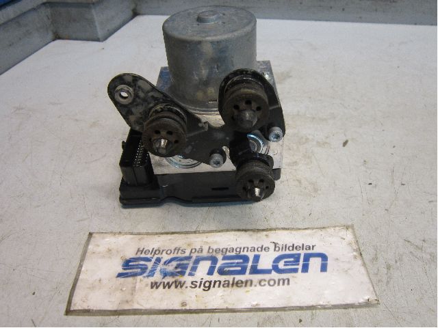 Volkswagen VW PASSAT 11-14 Abs Hydraulaggregat