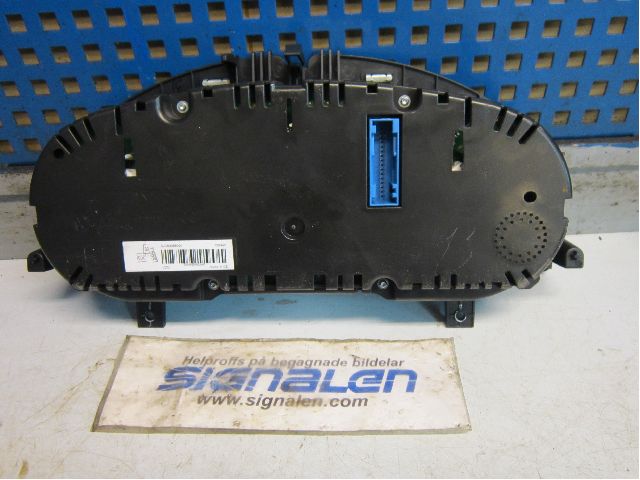 Volkswagen VW PASSAT 05-11 Instrument Komb