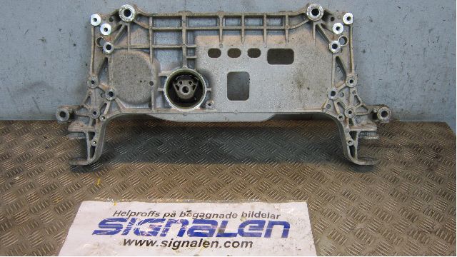 Volkswagen VW PASSAT 05-11 Framvagnsbalk