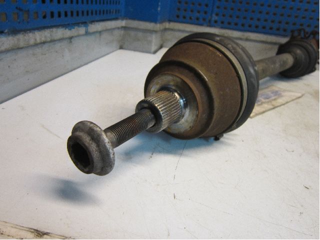 Audi A6/S6     05-11 Drivaxel Fram Vänster