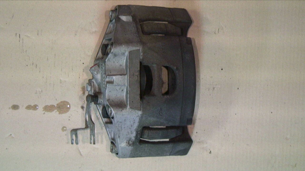 Audi A6/S6     05-11 Bromsok Fram Vänster