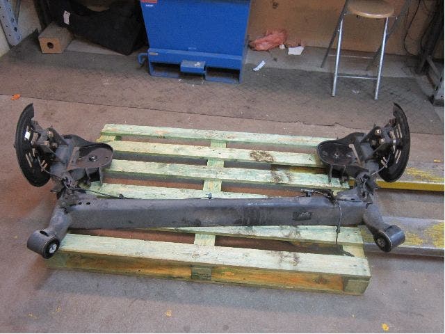 Renault KANGOO II 08-14 Bakaxel