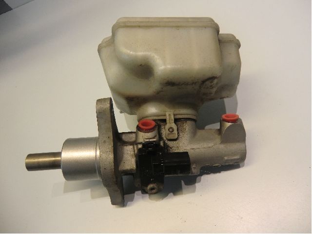 Volkswagen VW TOURAN 03-10 Broms Huvudcylinder