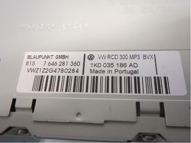 Volkswagen VW CADDY      04-10 Radio