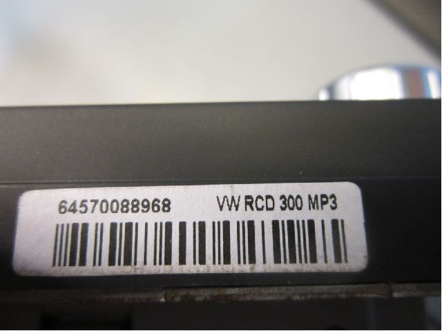 Volkswagen VW CADDY      04-10 Radio