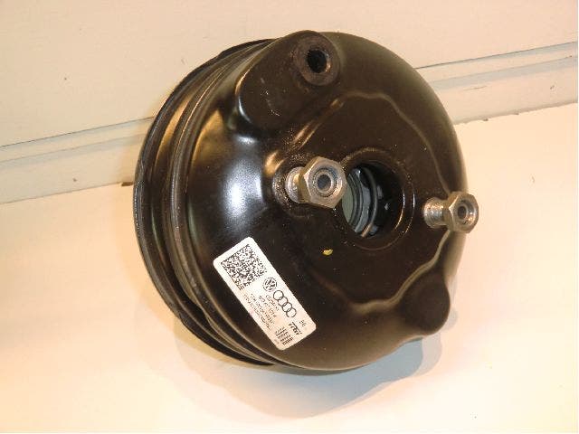 Audi A4/S4 08-11 Bromsservo