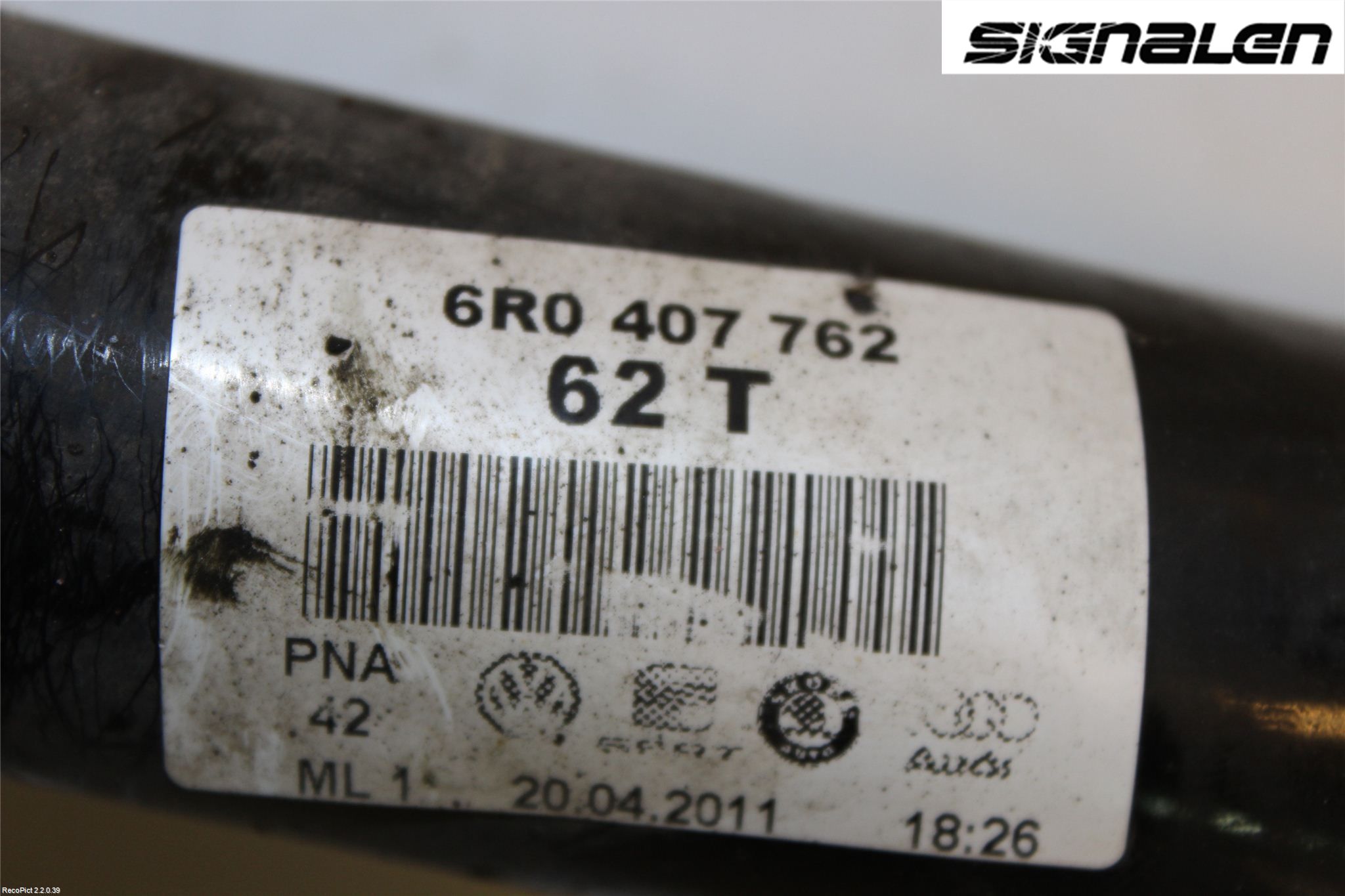 Volkswagen VW POLO 10-17 Drivaxel Fram Höger