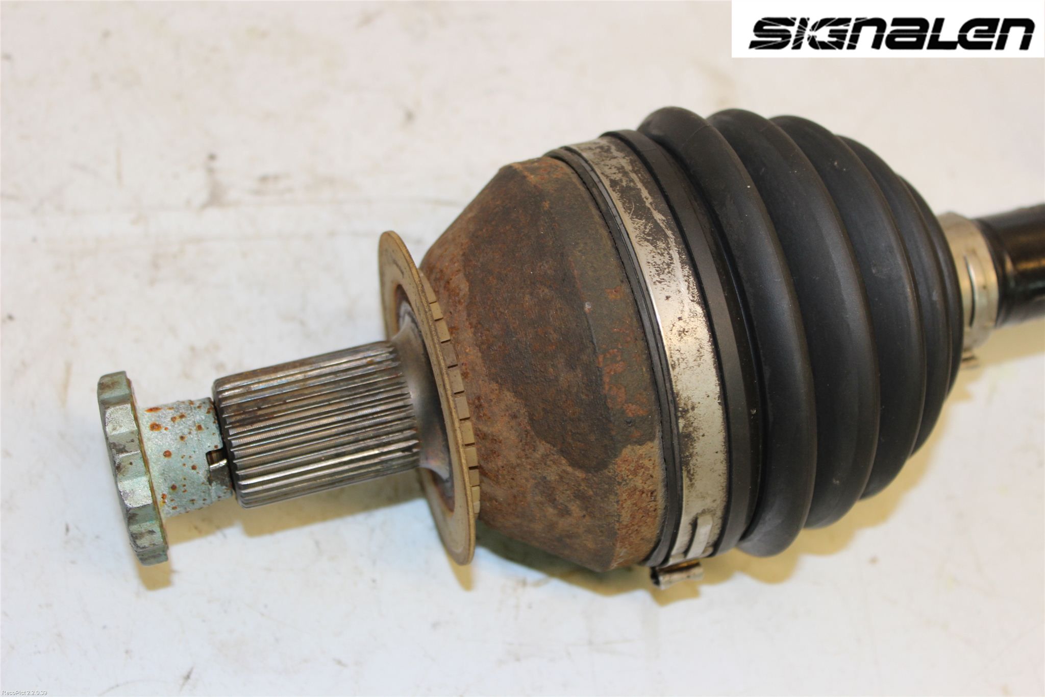 Skoda FABIA 07-14 Drivaxel Fram Vänster