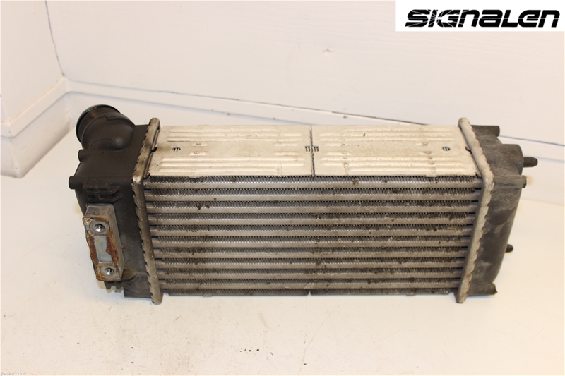 Peugeot 307     05-08 Laddluft-Intercooler Kyl