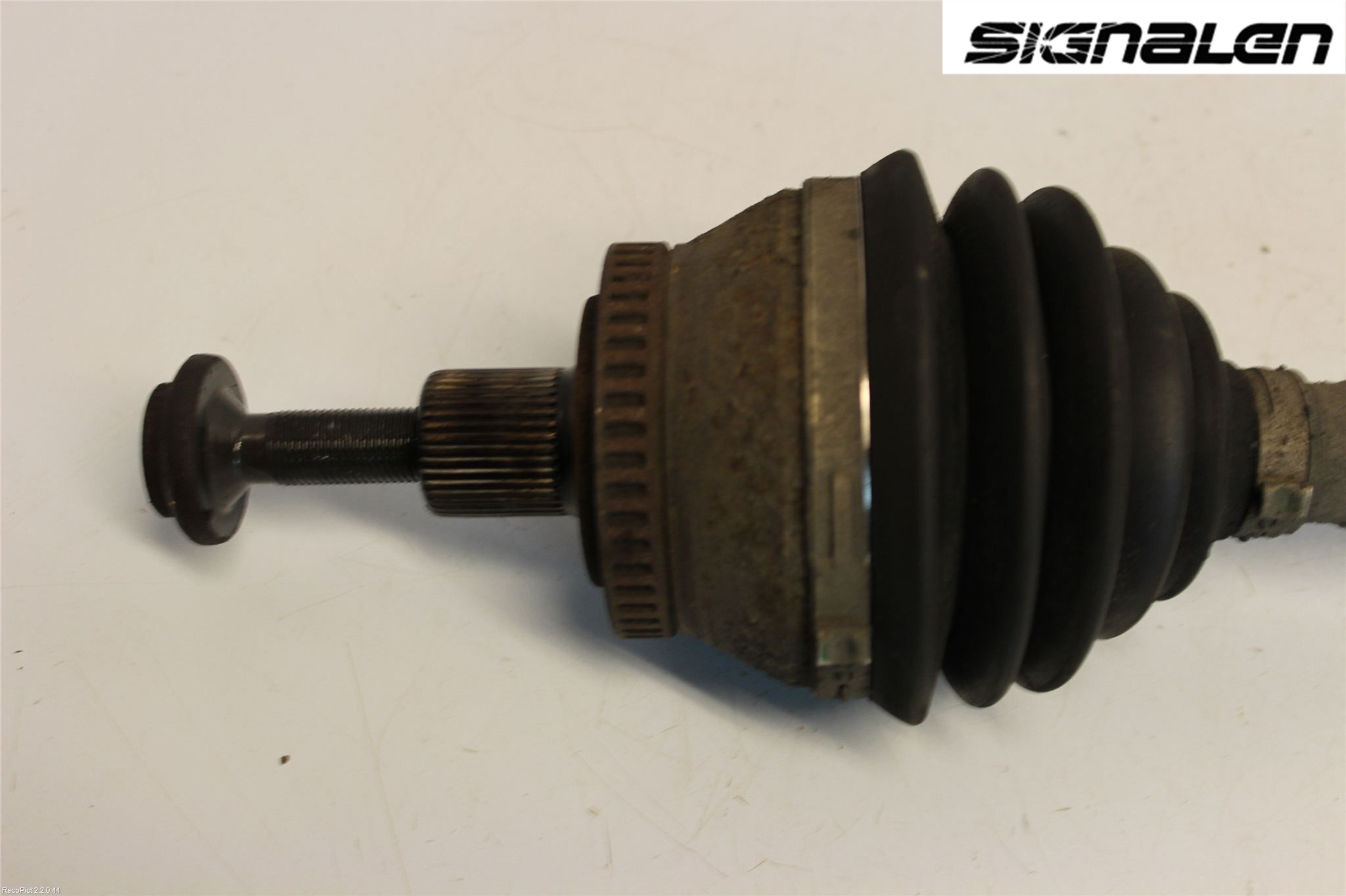 Audi A4/S4 05-07 Drivaxel Fram Vänster