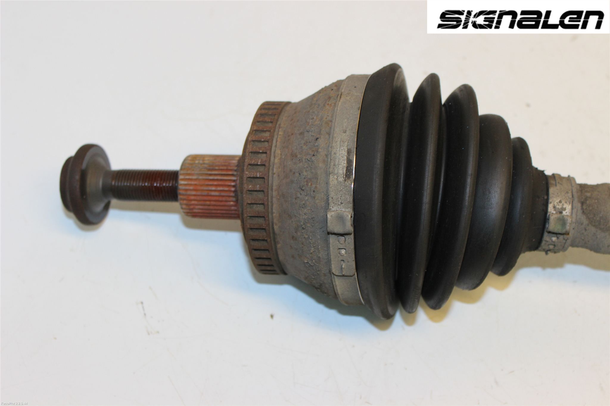 Audi A4/S4 05-07 Drivaxel Fram Höger