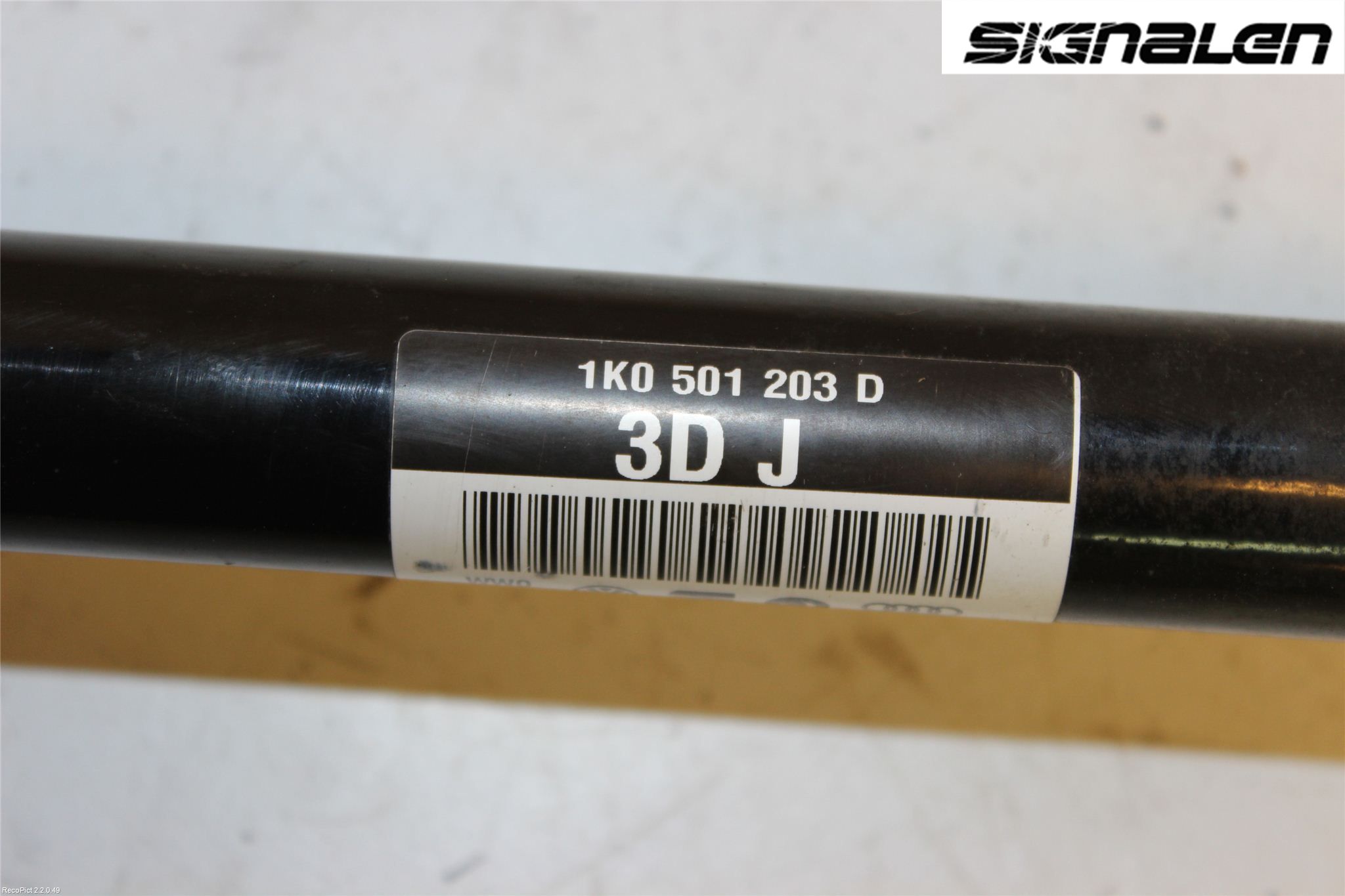 Volkswagen VW PASSAT 11-14 Drivaxel Bak Vänster